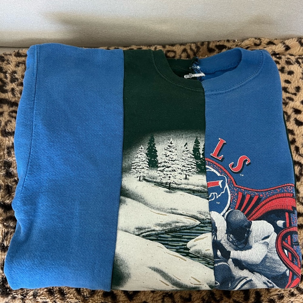 Urban Outfitters Football Men’s Crewneck
